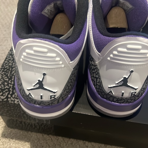 Brand New sz 10 Air Jordan 3 Retro ‘Dark Iris’ w/ box - Picture 4 of 6